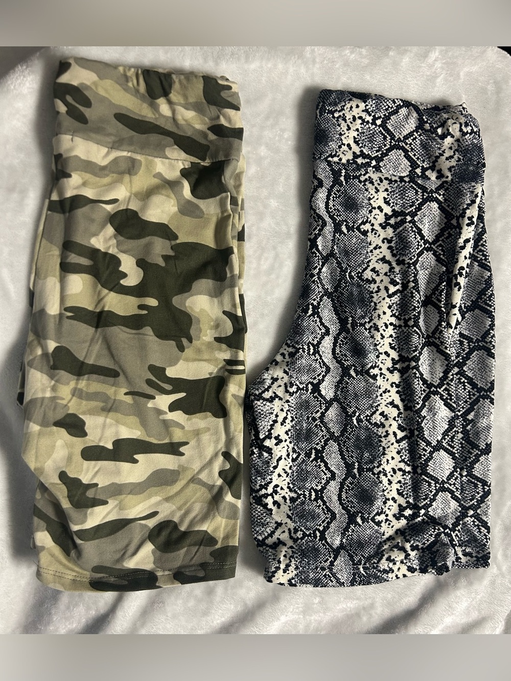 black white gray snake skin green camo high rise soft stretch biker shorts small